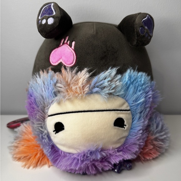 Frumpy the Valentine’s Day Bigfoot Squishmallow - Picture 6 of 6